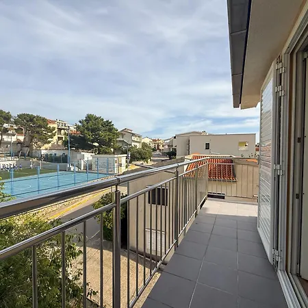 Penthouse Altus Apartman *