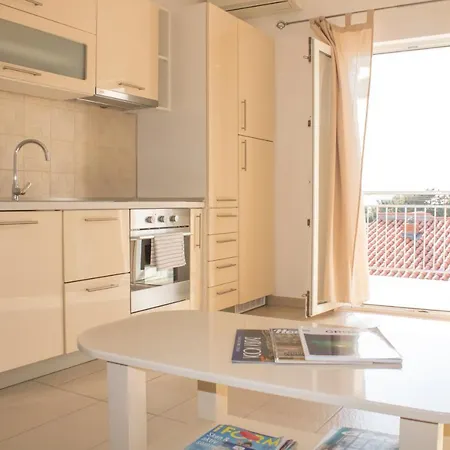 Apartment Penthouse Altus Baska Voda